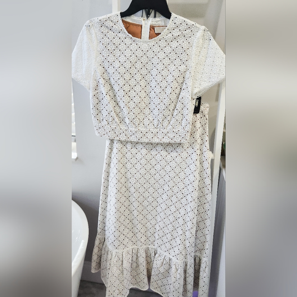 Preowned Michael Kors skirt set.  Size 4